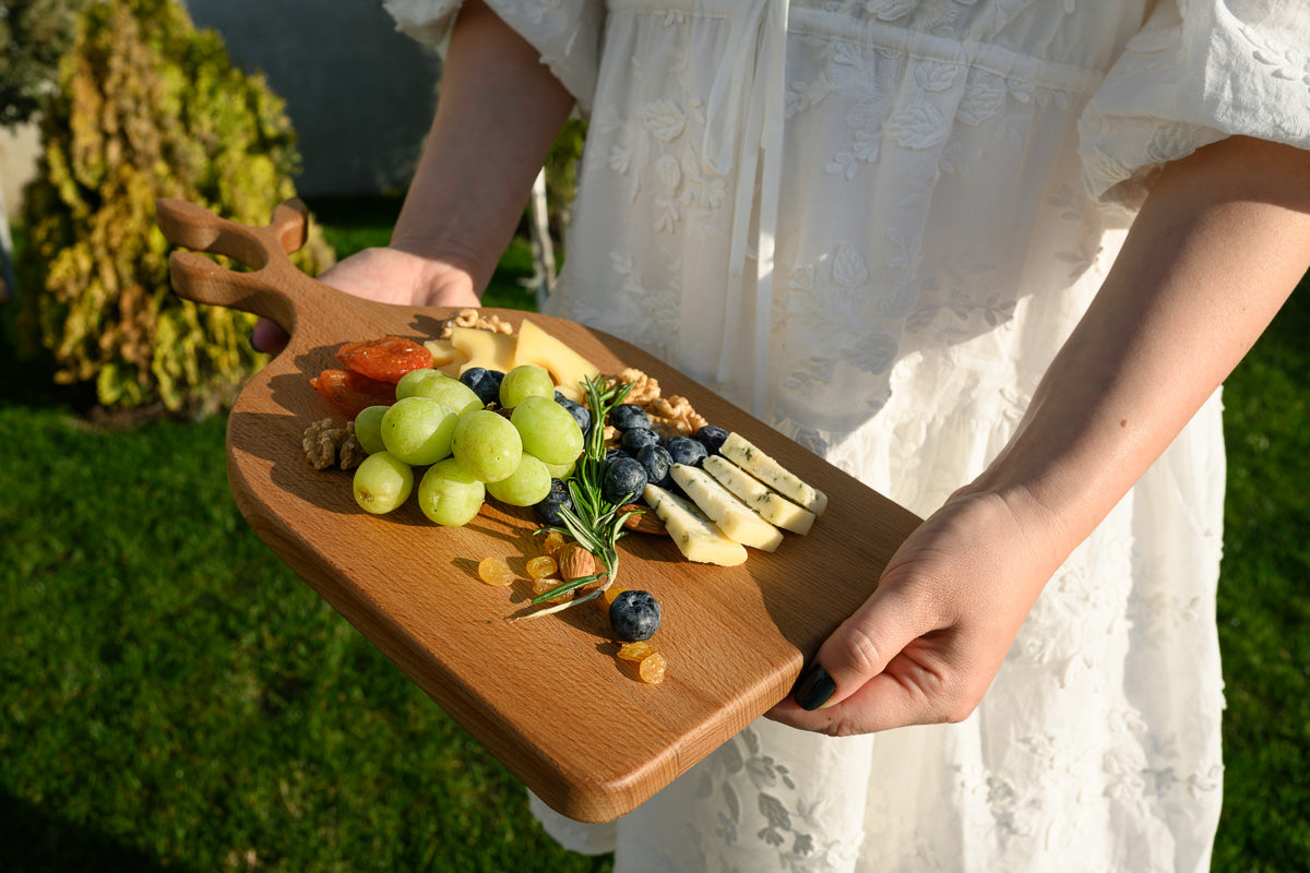 Ash Wooden Serving Board - Beautiful Leaves